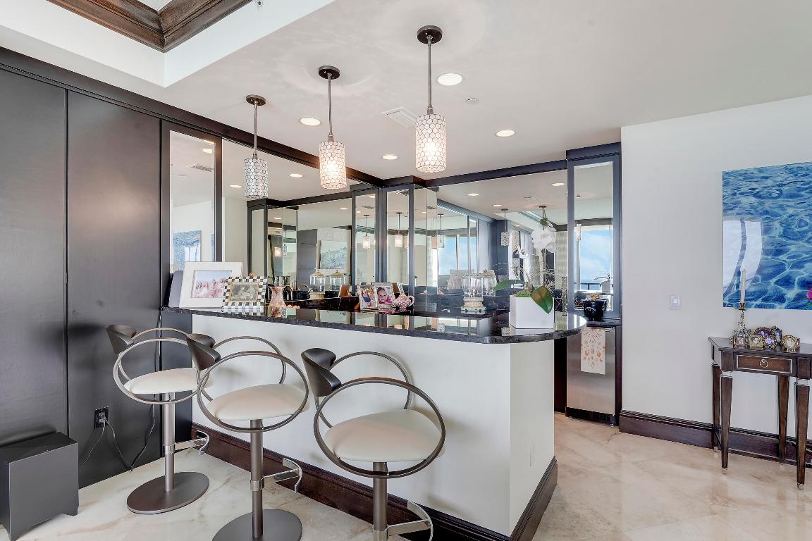 OCEAN'S EDGE - Residential