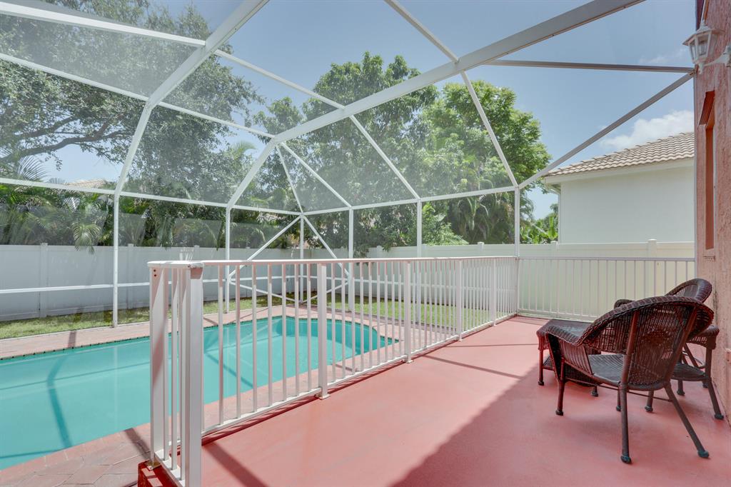 MADISON GREEN - Residential