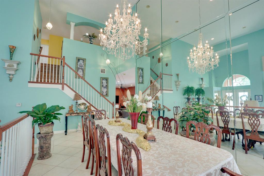 MADISON GREEN - Residential