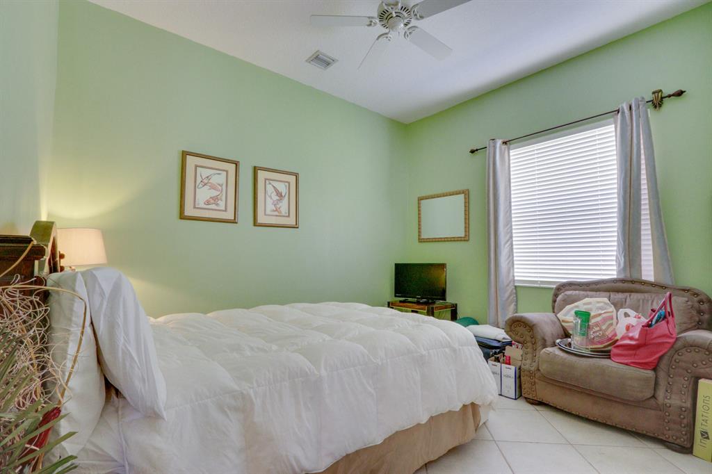 MADISON GREEN - Residential