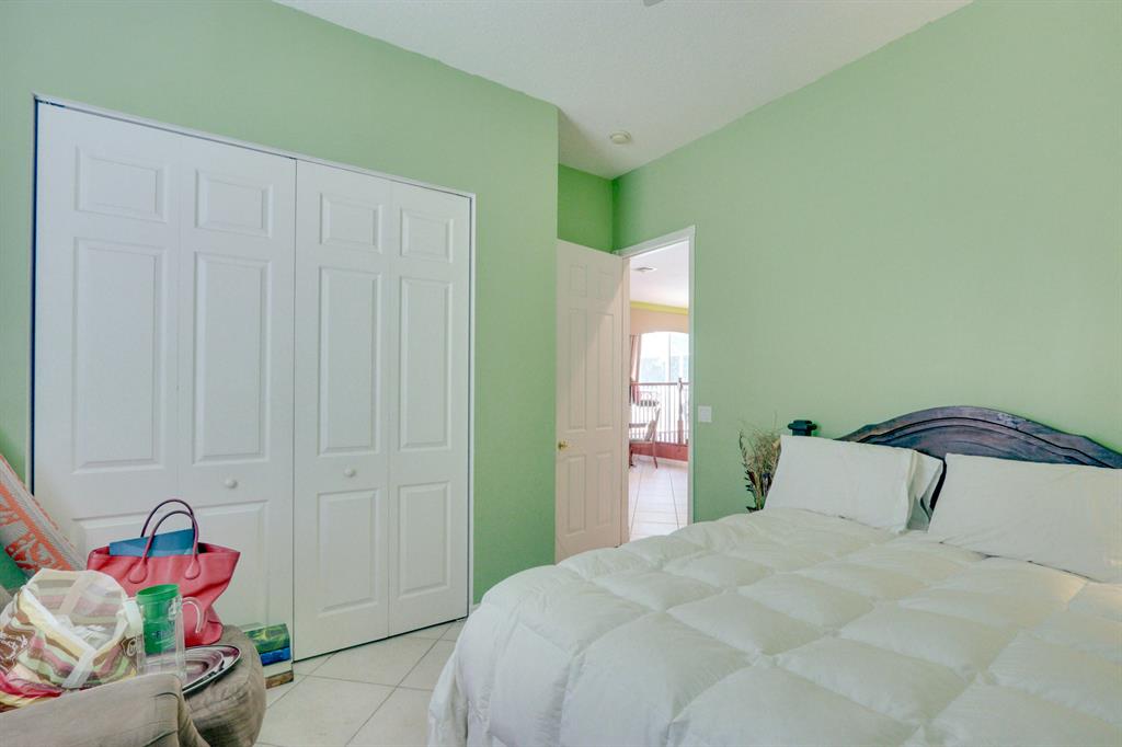 MADISON GREEN - Residential