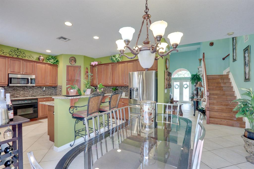 MADISON GREEN - Residential