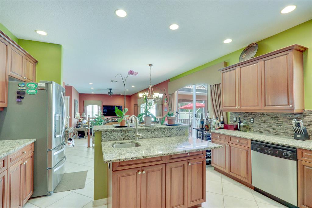 MADISON GREEN - Residential