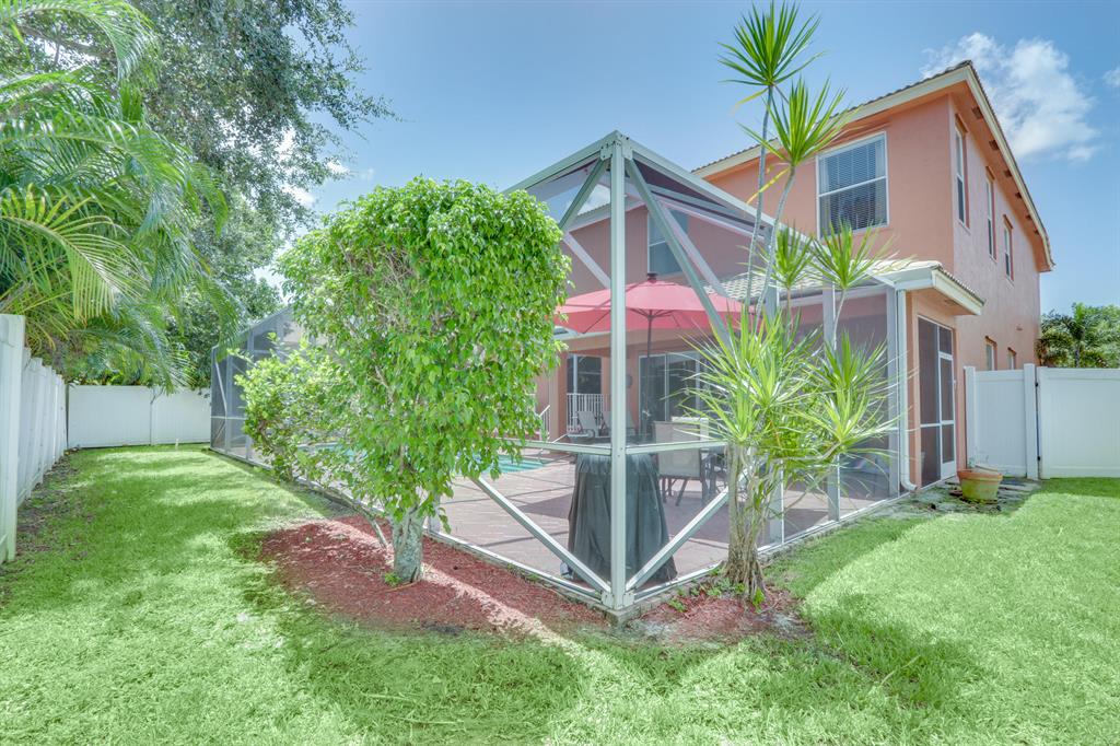 MADISON GREEN - Residential