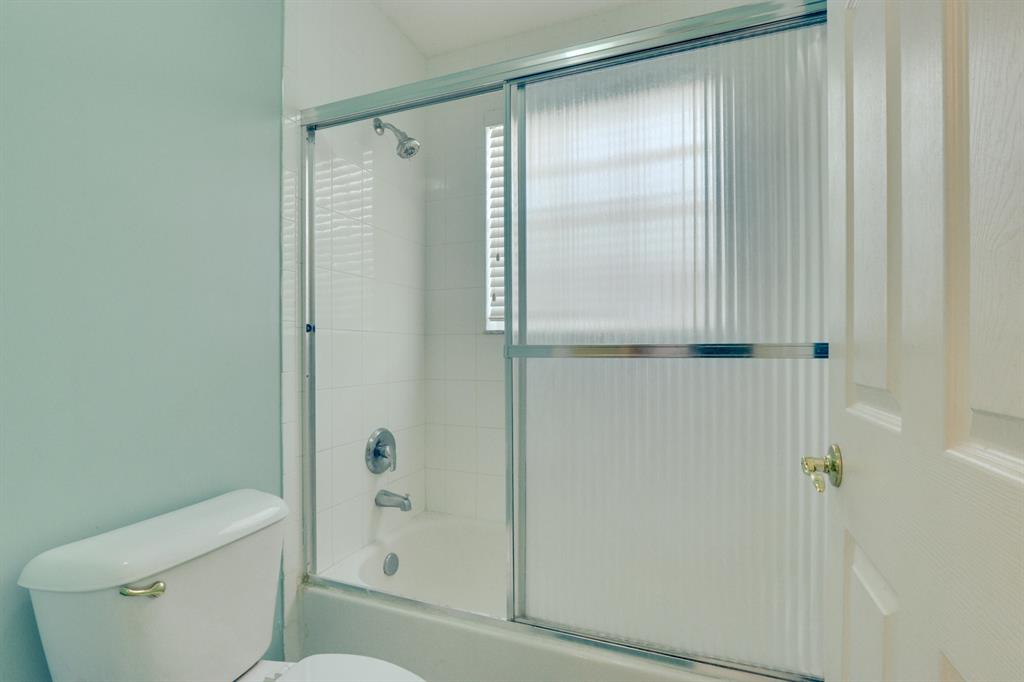 MADISON GREEN - Residential