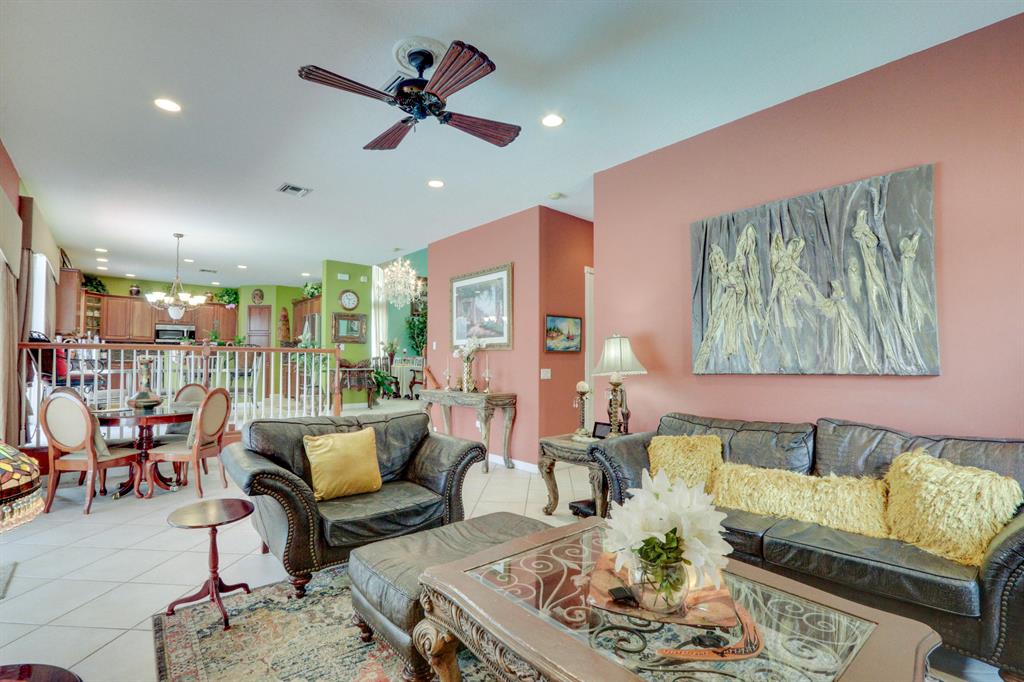 MADISON GREEN - Residential