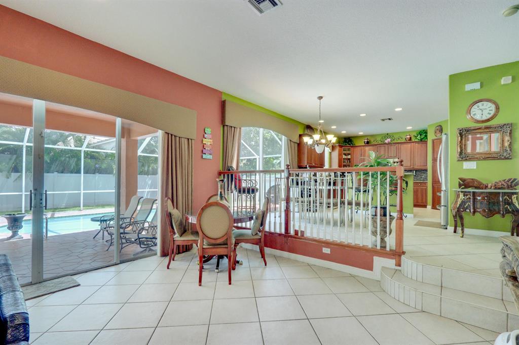 MADISON GREEN - Residential