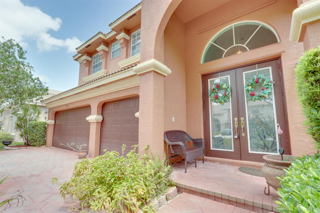 MADISON GREEN - Residential