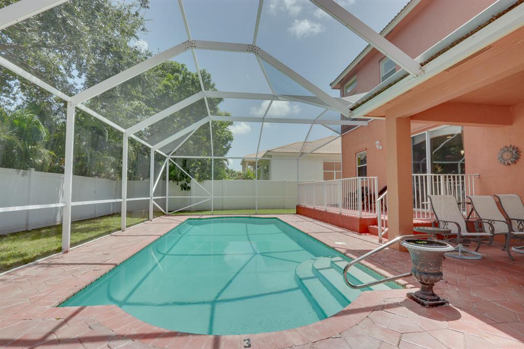 MADISON GREEN - Residential