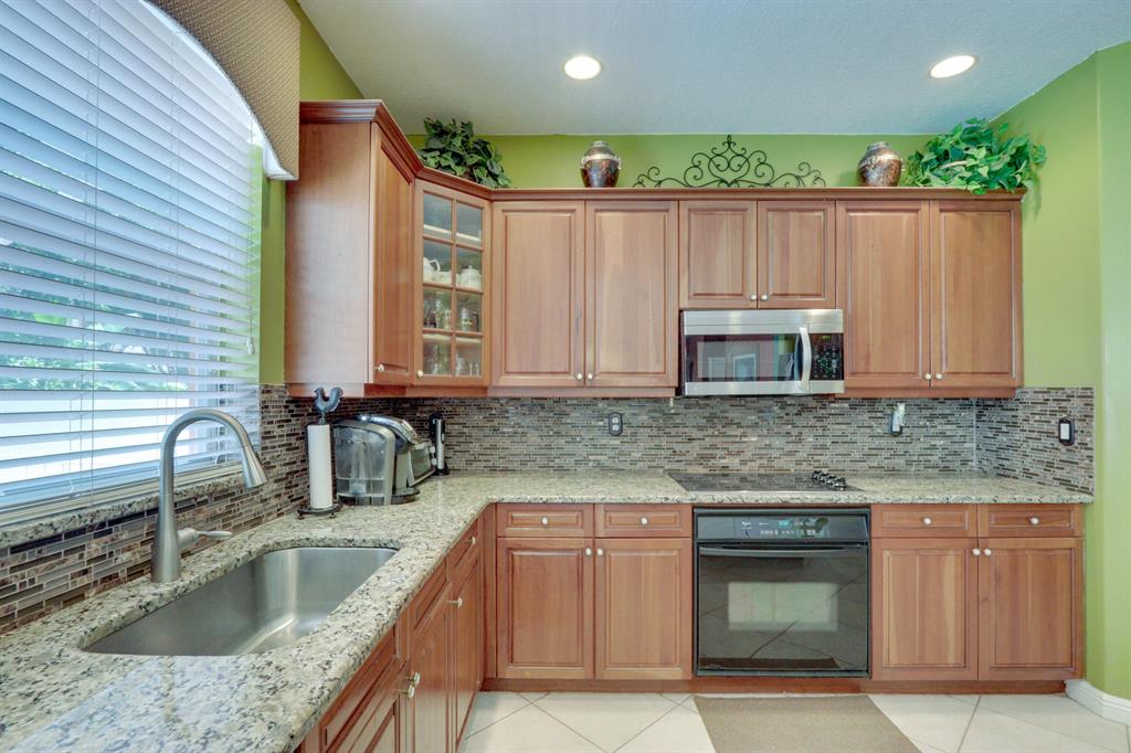 MADISON GREEN - Residential