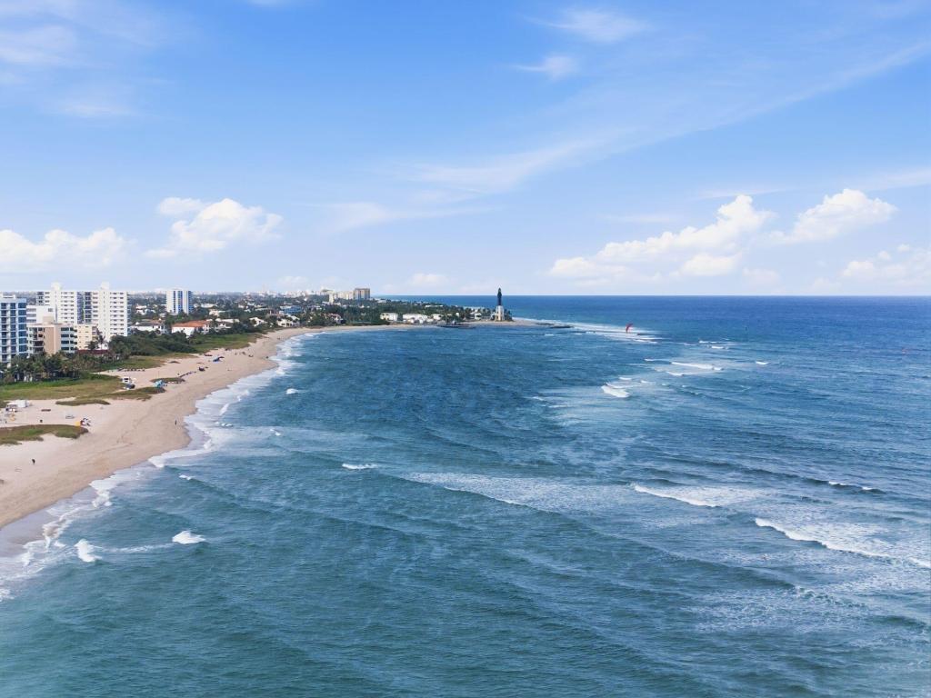 OCEANSIDE NORTH CONDO - Residential