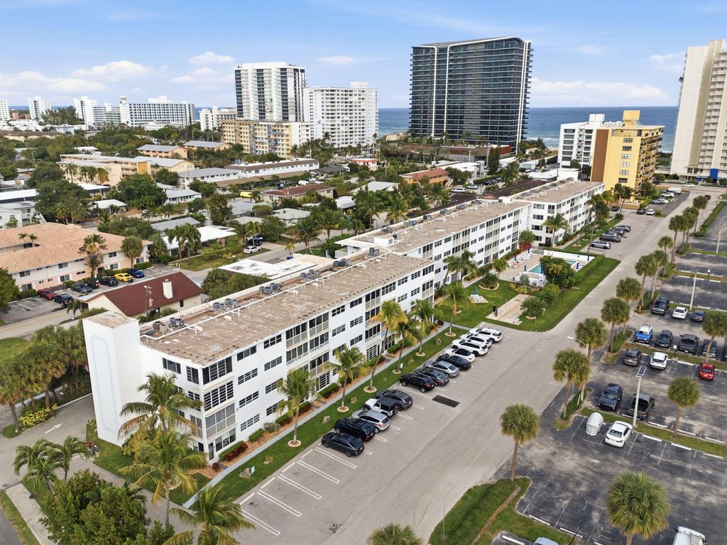 Photo of 3221 NE 8th Street #F305, Pompano Beach, FL 33062 (MLS # R11156025)