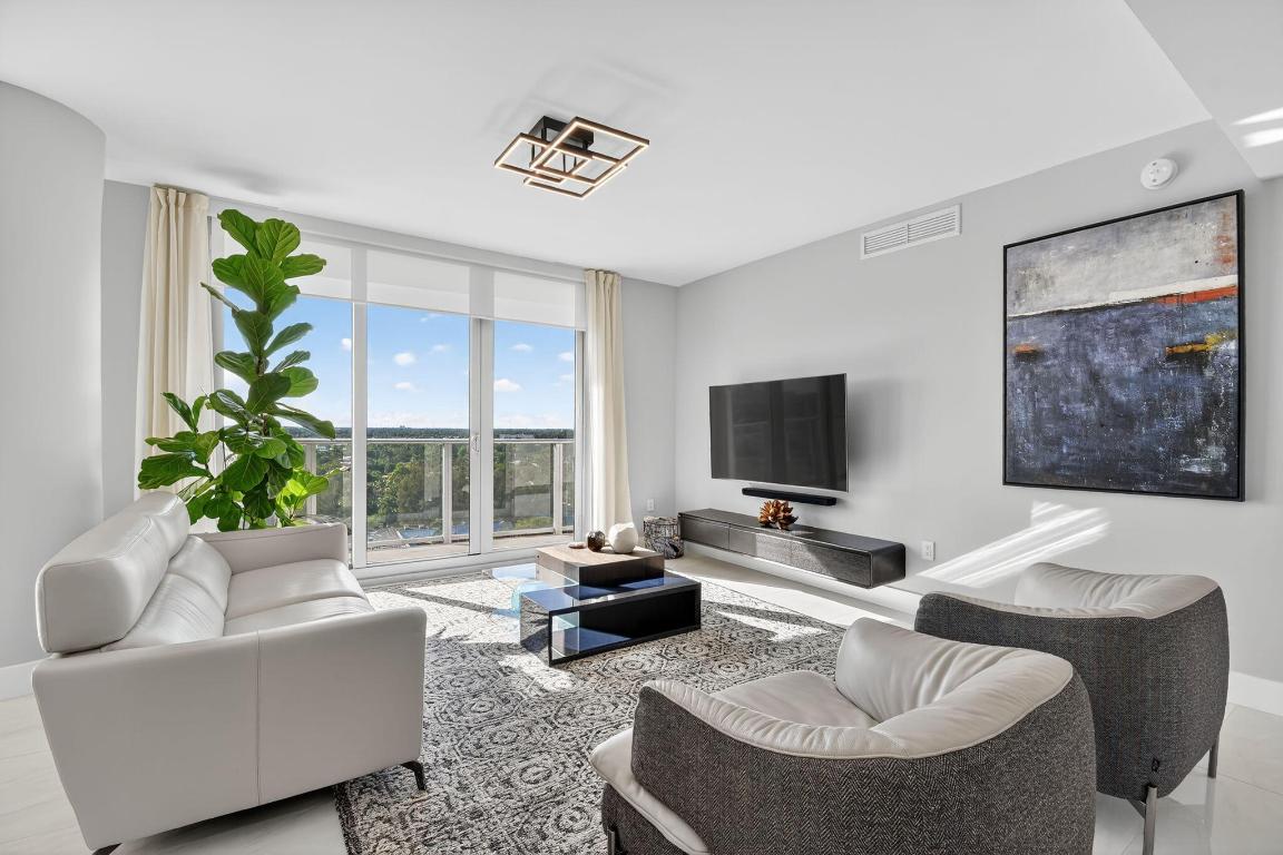 1180 N Federal Highway 1409