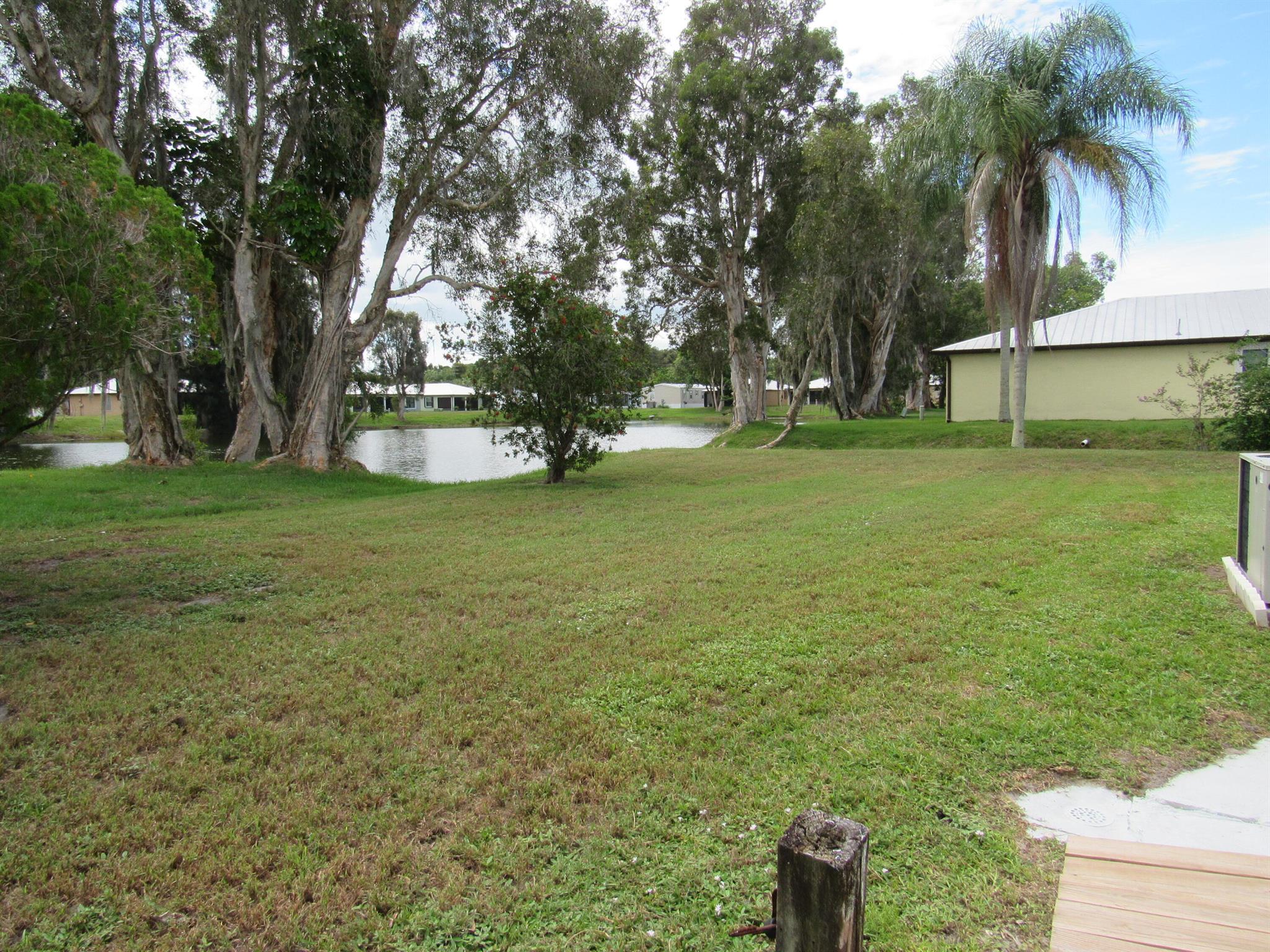 Spanish Lakes Golf - Residential