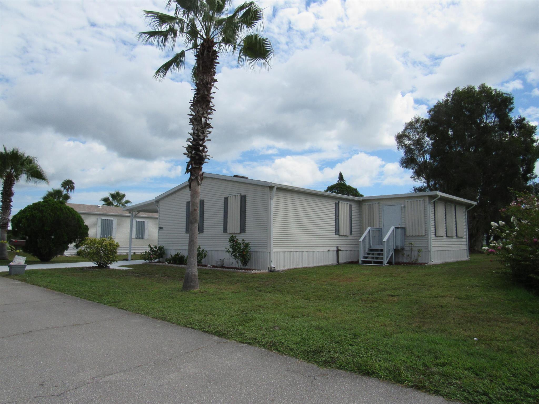 Spanish Lakes Golf - Residential