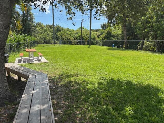 Spanish Lakes Golf - Residential