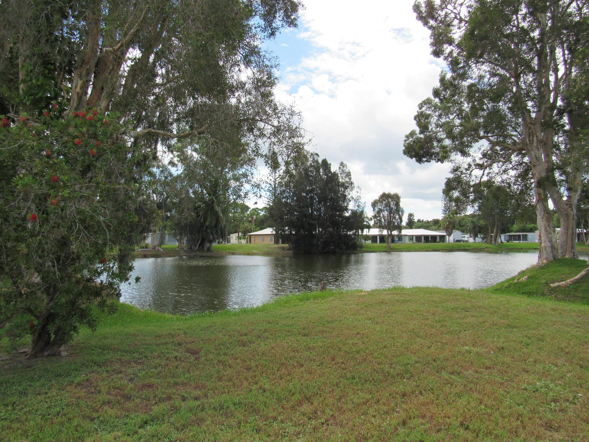 Spanish Lakes Golf - Residential