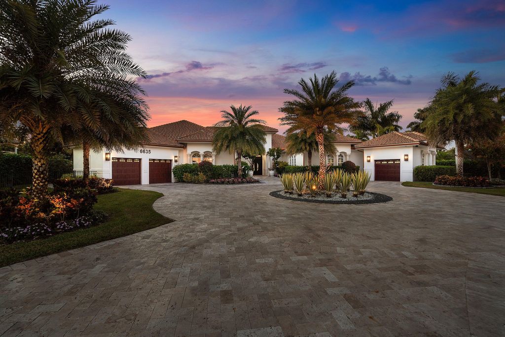 Photo of 6635 E Calumet Circle, Lake Worth, FL 33467 (MLS # R11160910)