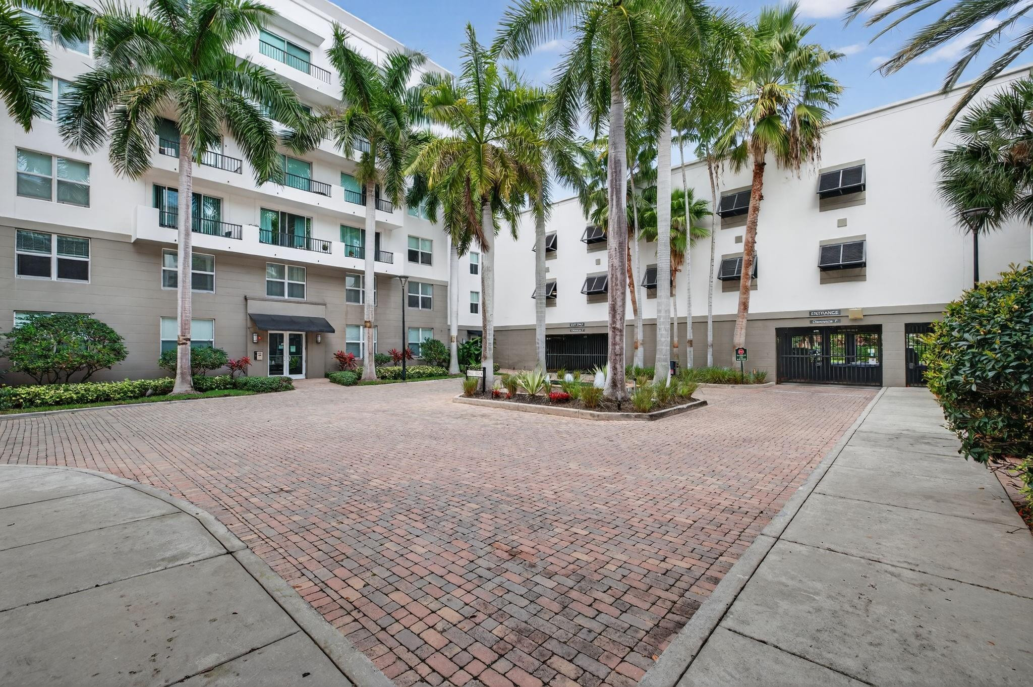 LAUDERDALE ONE CONDO - Residential