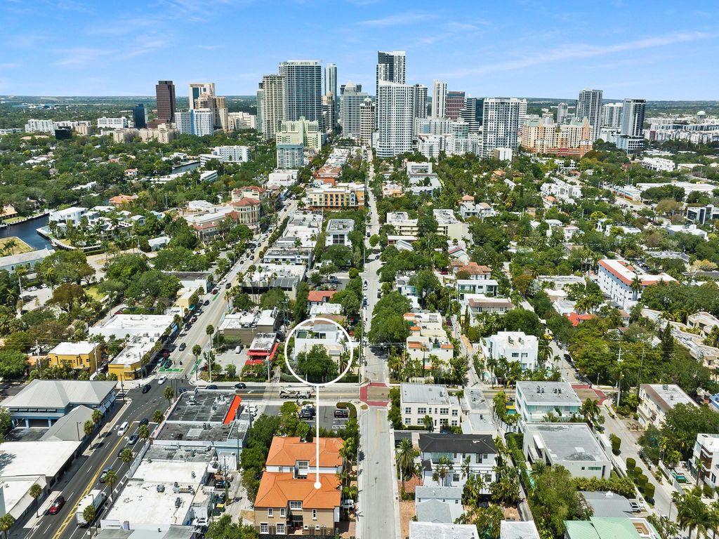 Photo of 1514 SE 2nd Court, Fort Lauderdale, FL 33301 (MLS # F10433539)