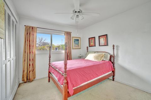 A home in Wilton Manors