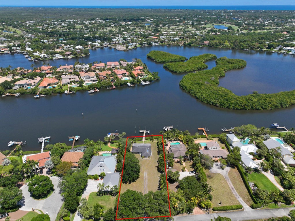 Photo of 19911 198th Lane N, Jupiter, FL 33458 (MLS # R10998543)