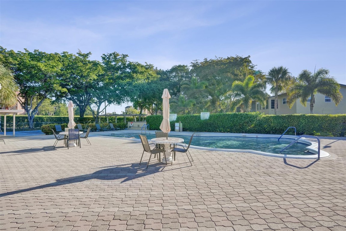 Oriole Gardens Three - Residential