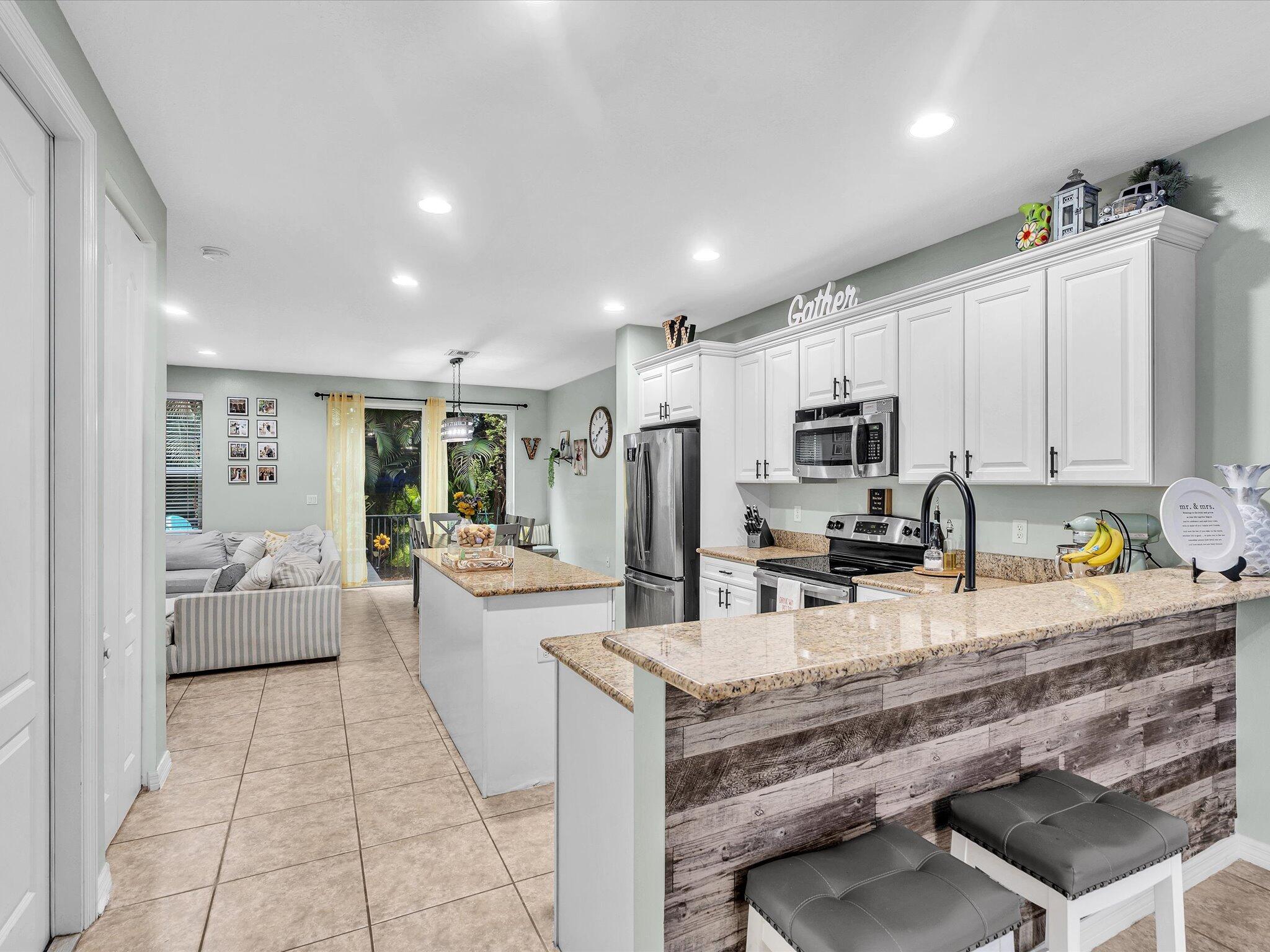 Belle Tara - Residential