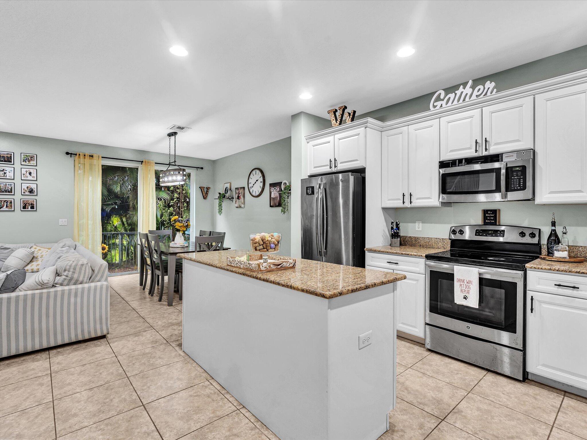 Belle Tara - Residential