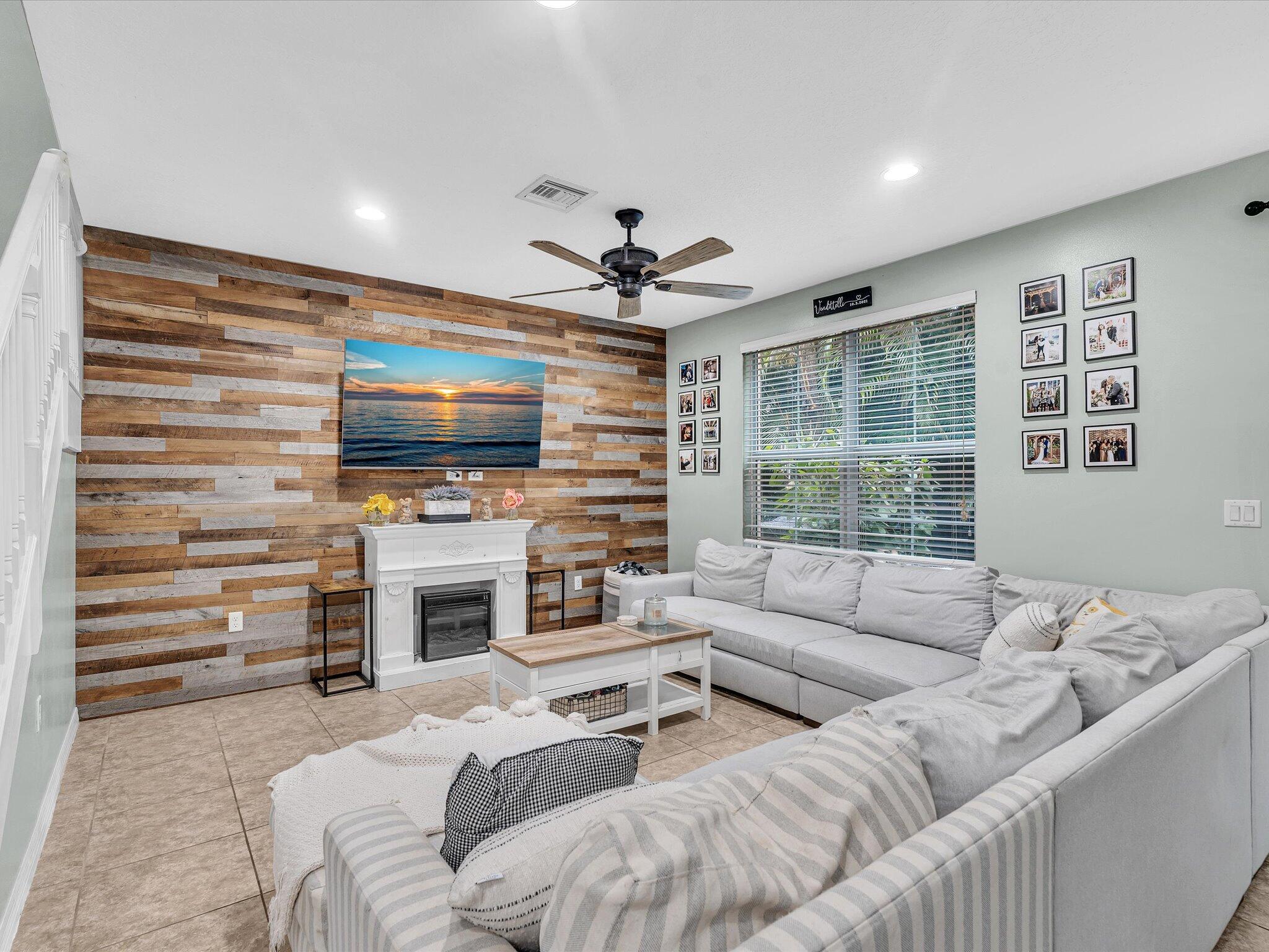 Belle Tara - Residential