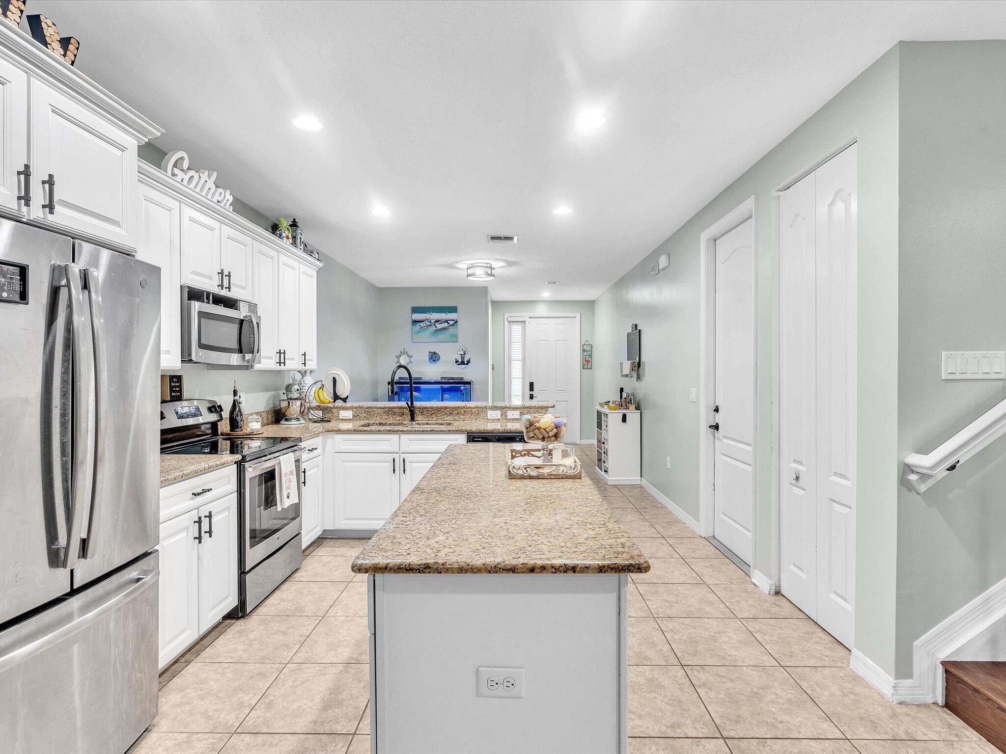 Belle Tara - Residential