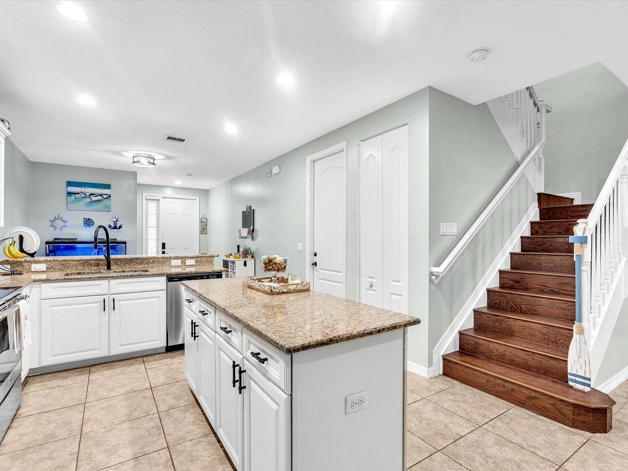 Belle Tara - Residential