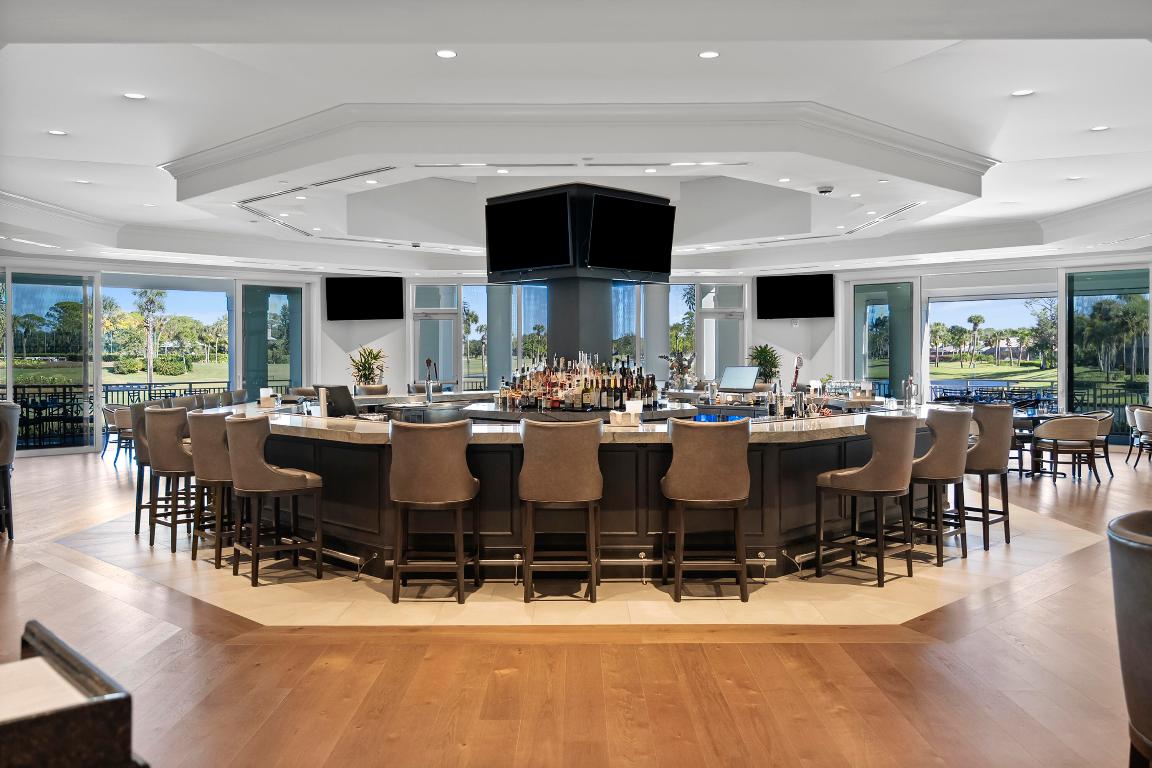 MARINER SANDS COUNTRY CLUB - Residential