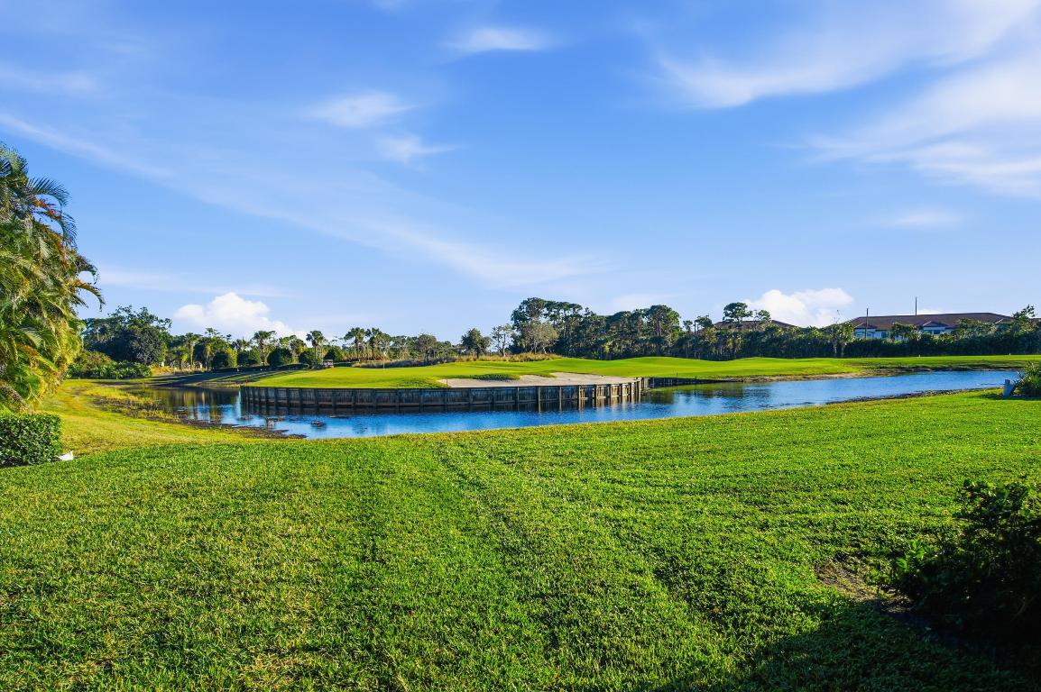 MARINER SANDS COUNTRY CLUB - Residential
