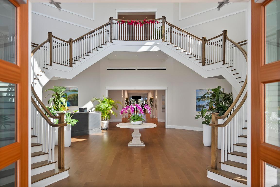 MARINER SANDS COUNTRY CLUB - Residential