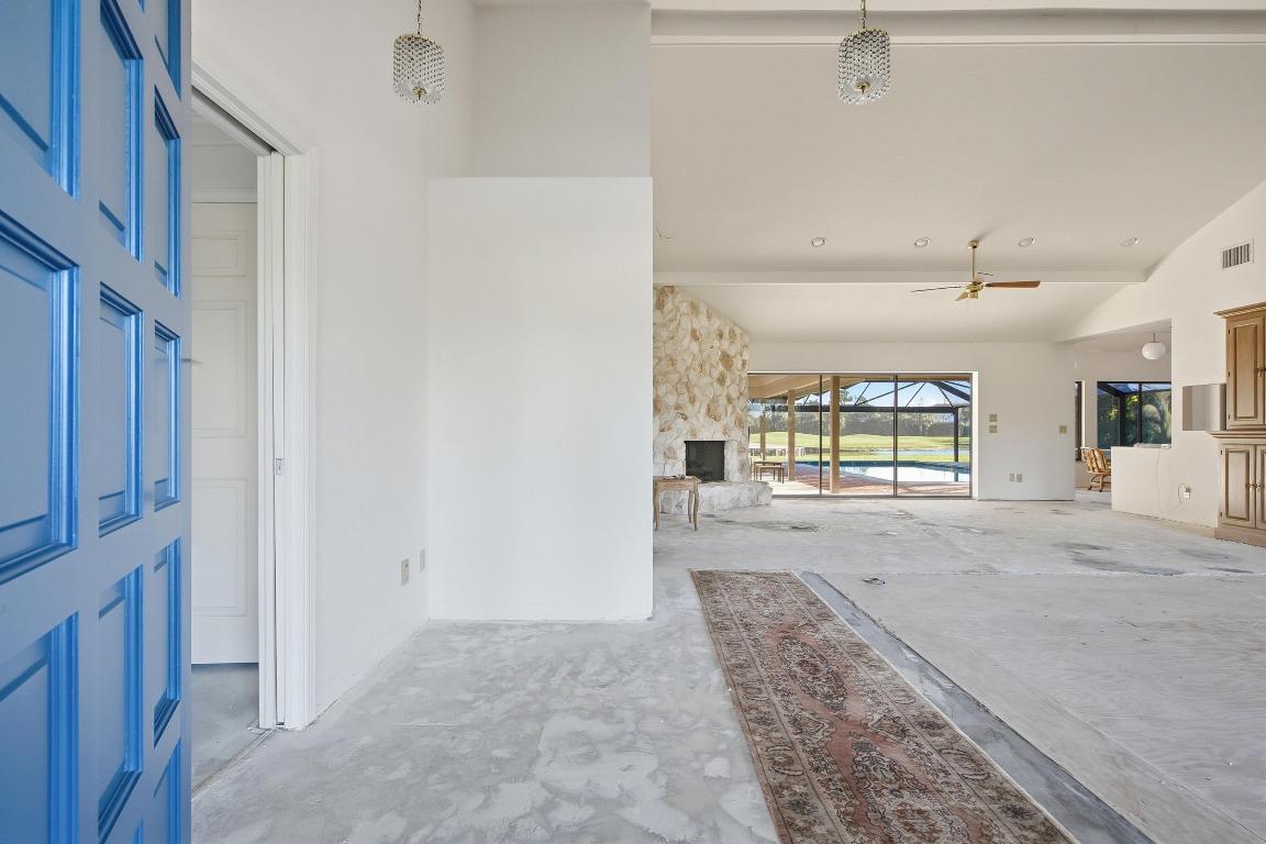 MARINER SANDS COUNTRY CLUB - Residential