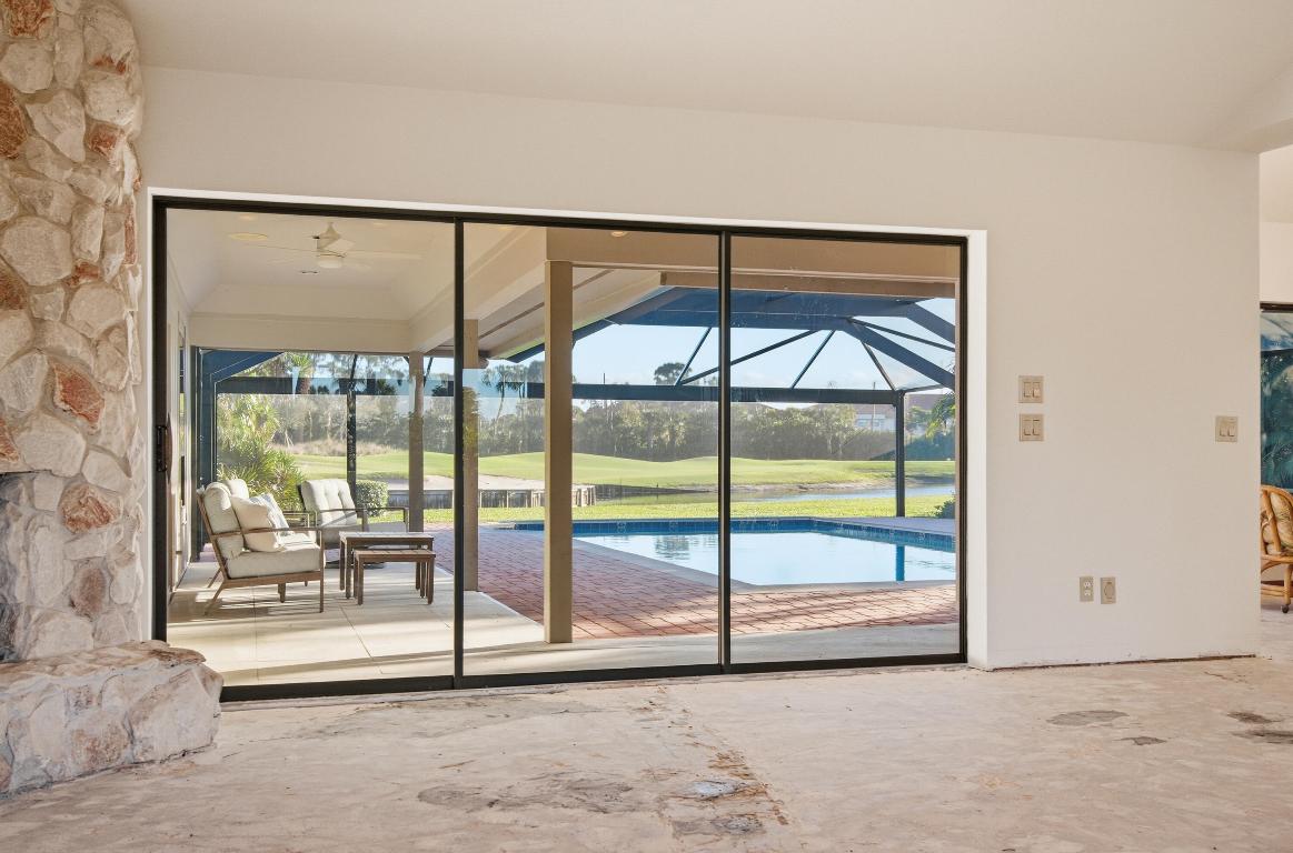 MARINER SANDS COUNTRY CLUB - Residential