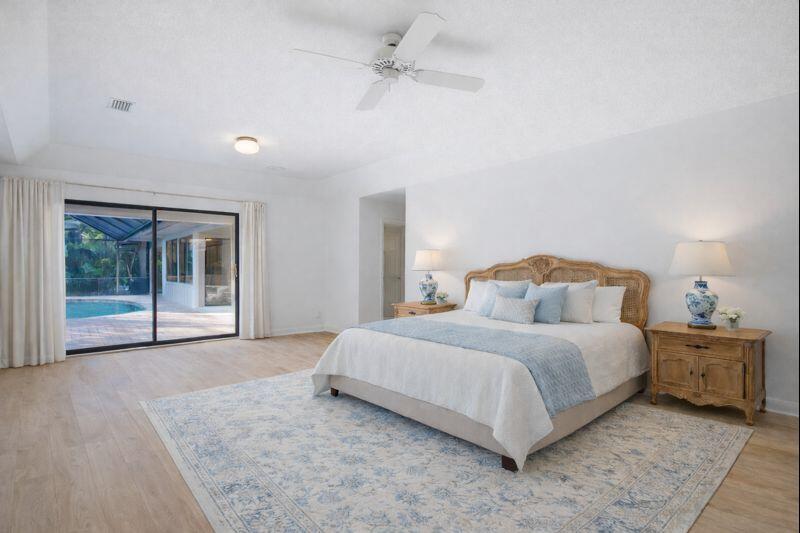 MARINER SANDS COUNTRY CLUB - Residential