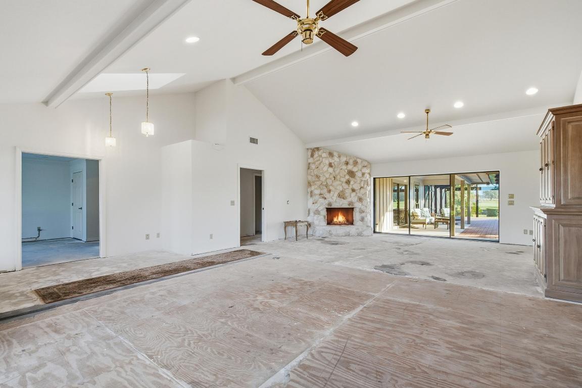 MARINER SANDS COUNTRY CLUB - Residential