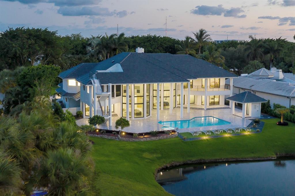 ISLAND AT BOCA WEST - Residential