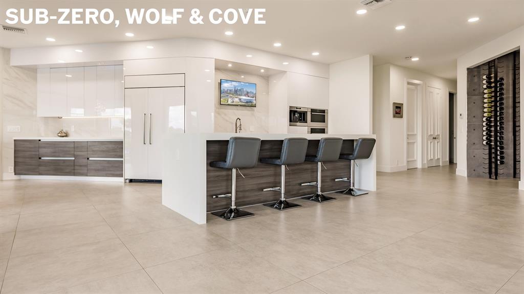 ISLAND AT BOCA WEST - Residential