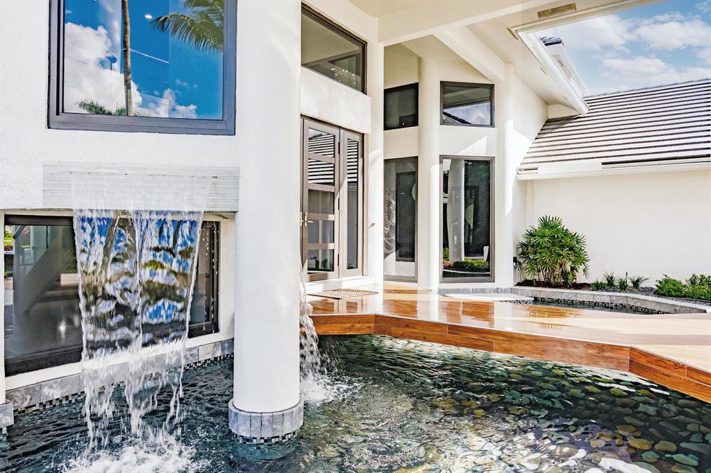 ISLAND AT BOCA WEST - Residential