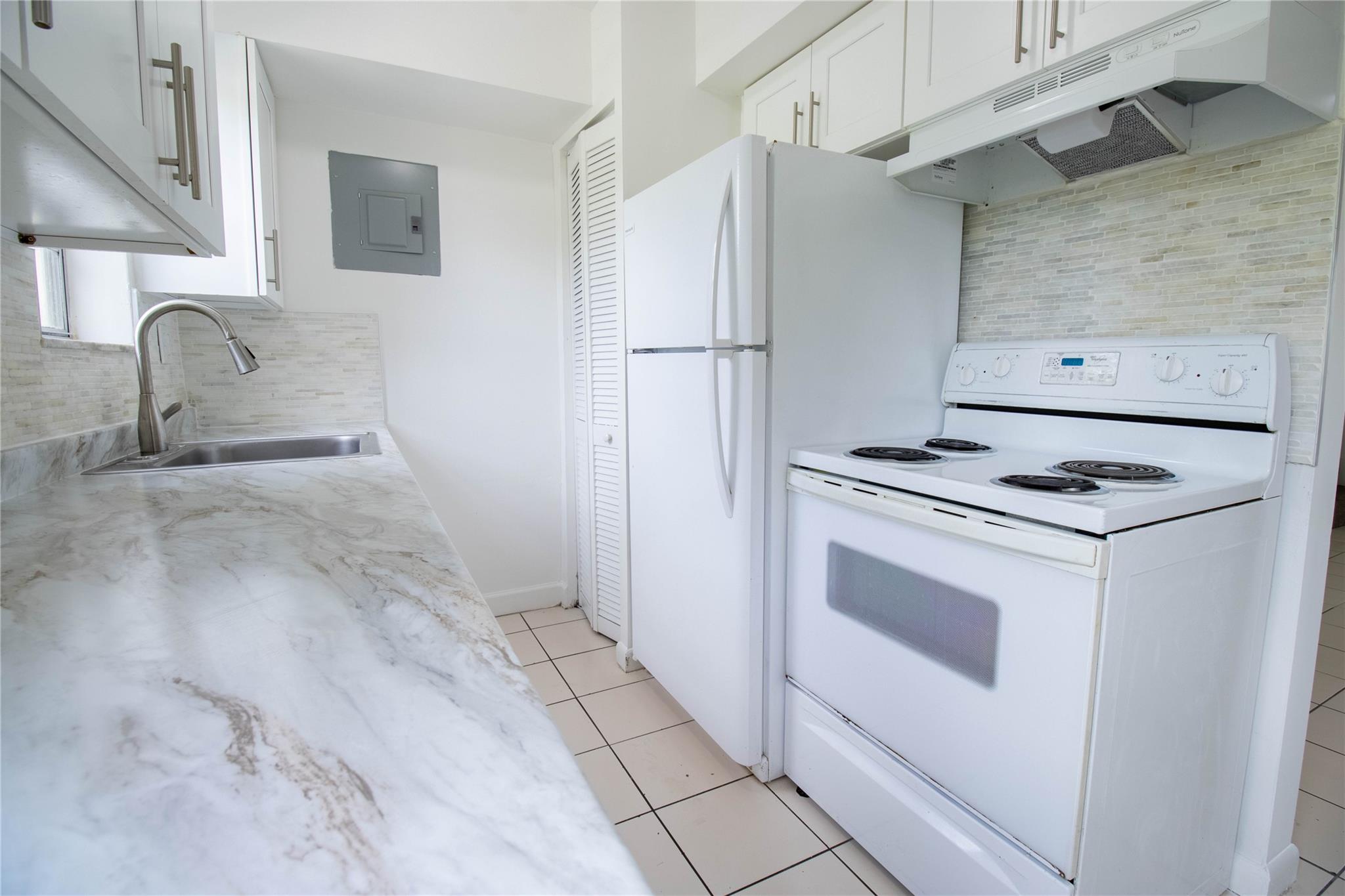 Sailboat Bend - Residential Lease