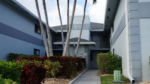 15235 Lakes Of Delray Boulevard 308 Delray Beach FL 33484