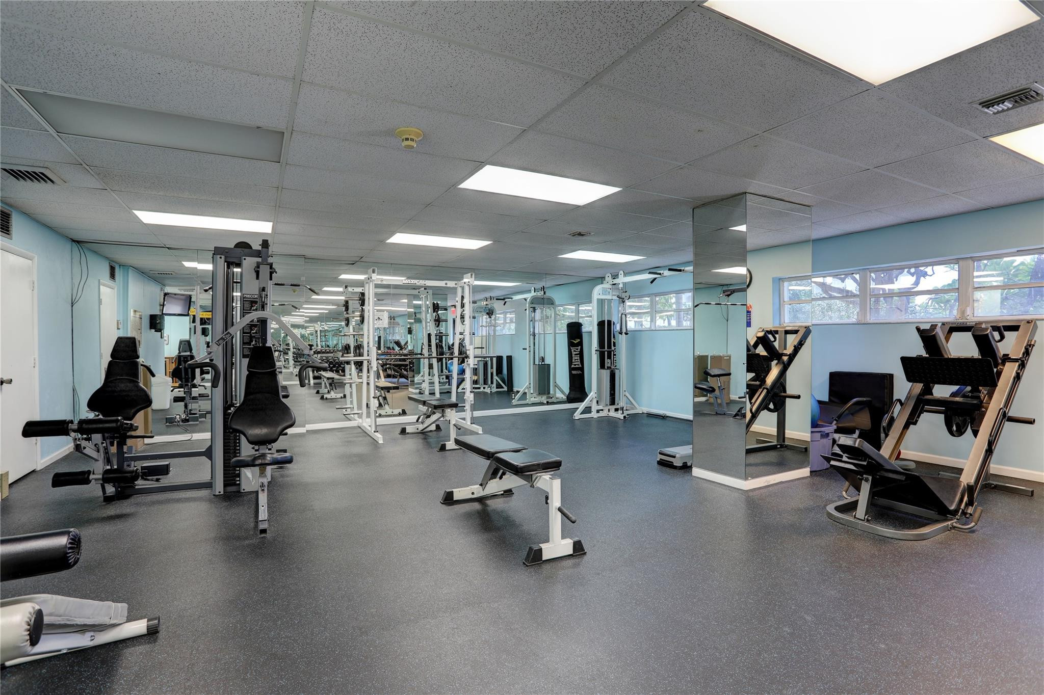 HAMPTON BEACH CLUB - Residential