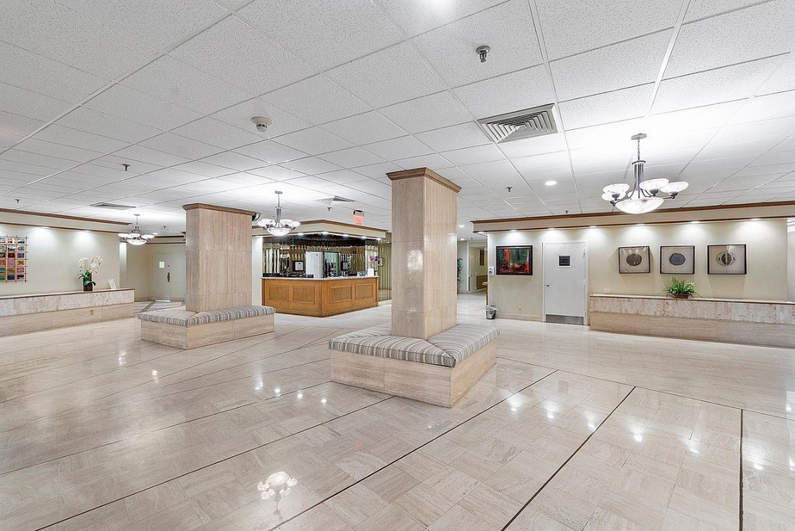 HAMPTON BEACH CLUB - Residential