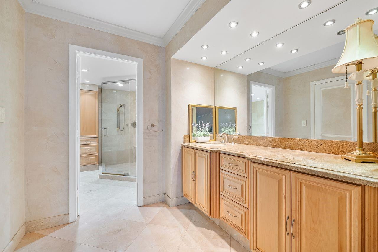 HAMPTON BEACH CLUB - Residential