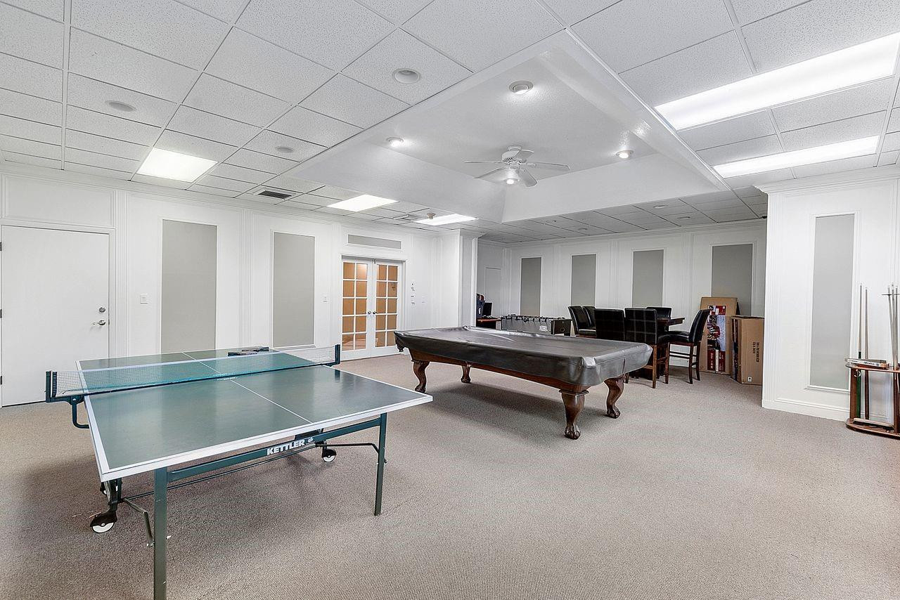 HAMPTON BEACH CLUB - Residential