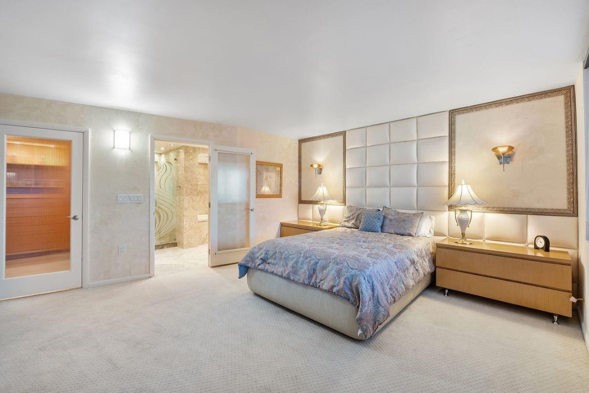 HAMPTON BEACH CLUB - Residential