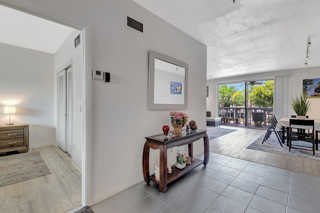 Photo of 17 S Lakeside Drive #5, Lake Worth Beach, FL 33460 (MLS # F10501592)